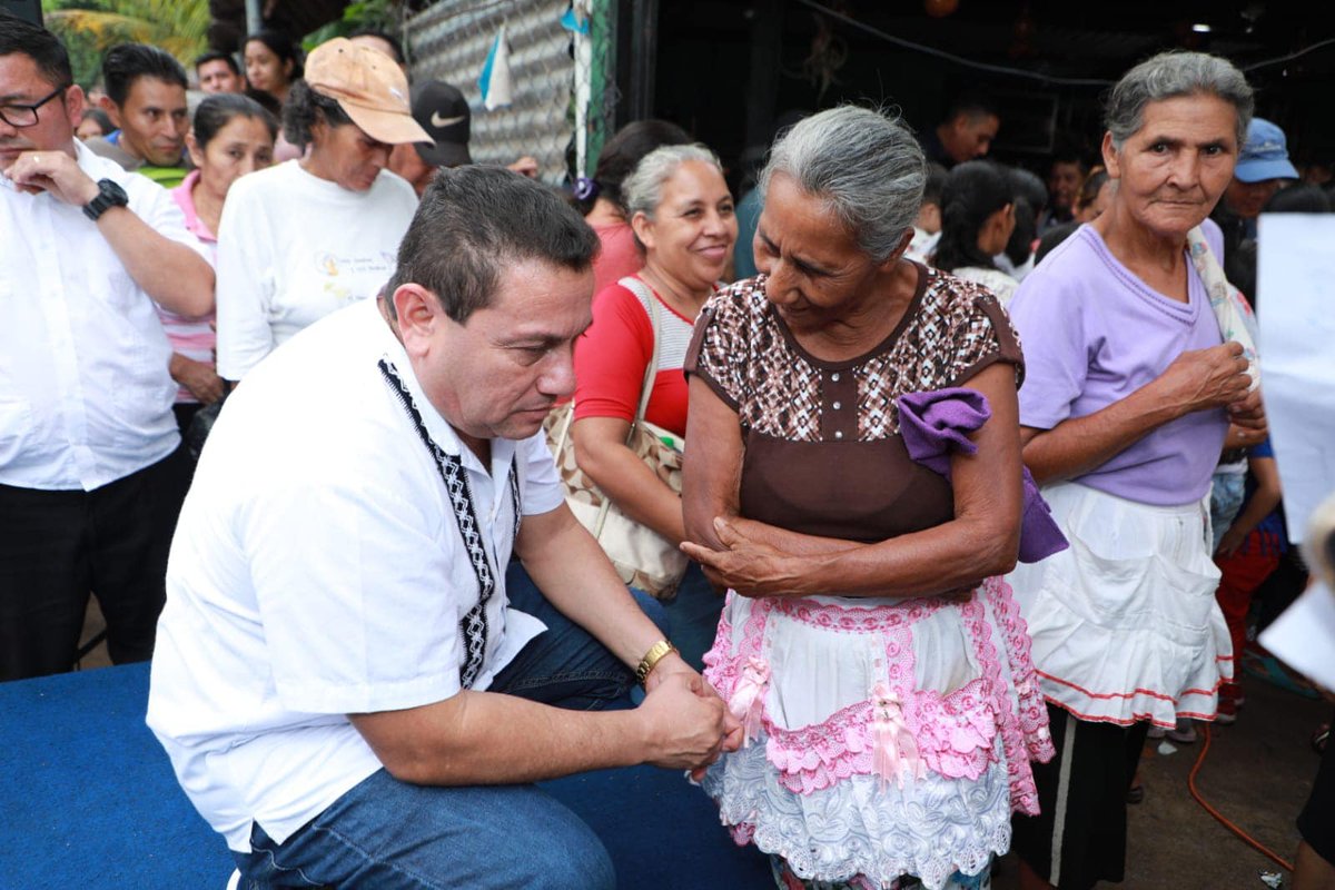 ComunitariosES's tweet photo. Con cada programa se fomenta el desarrollo de las comunidades más necesitadas a través del apoyo colectivo de nuestros voluntarios, líderes comunitarios y personas altruistas.
#MovimientoComunitario #Desde2010 #PromoviendoSoluciones #ComunitariosES https://t.co/ZtAeiFUB3o