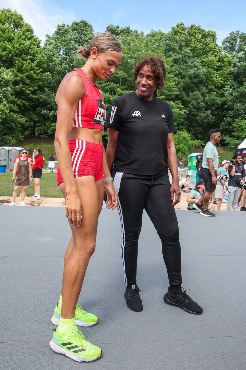 So much aura in one photo 🤩

We had the privilege of having two of the best heptathletes in history, 6x Olympic medalist Jackie Joyner-Kersee and World Championship silver medalist Anna Hall, at adidas Atlanta City Games ⭐

📸 Kevin Morris