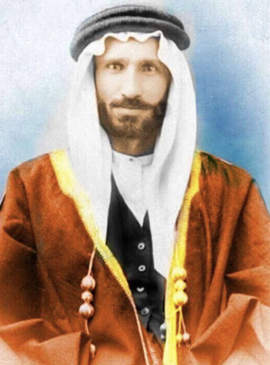 hlallkuw's tweet photo. يقول أمير المنتفق الشريف: عجمي باشا السعدون.. "رحمه الله وأسكنه فسيح جناته" بعد ذهابه لأسطنبول.

أنا الحالي وأنا المالح وأنا المر 
وأنا القاسي بطبع وجهي وأنا المر
كنا أسياد هالدنيا ونآمر
جفت ياحيف وورتنا الأذّيه

#السعدون 
#الأشراف 
#مغذية_اليتامى https://t.co/SwA2HYyoMC
