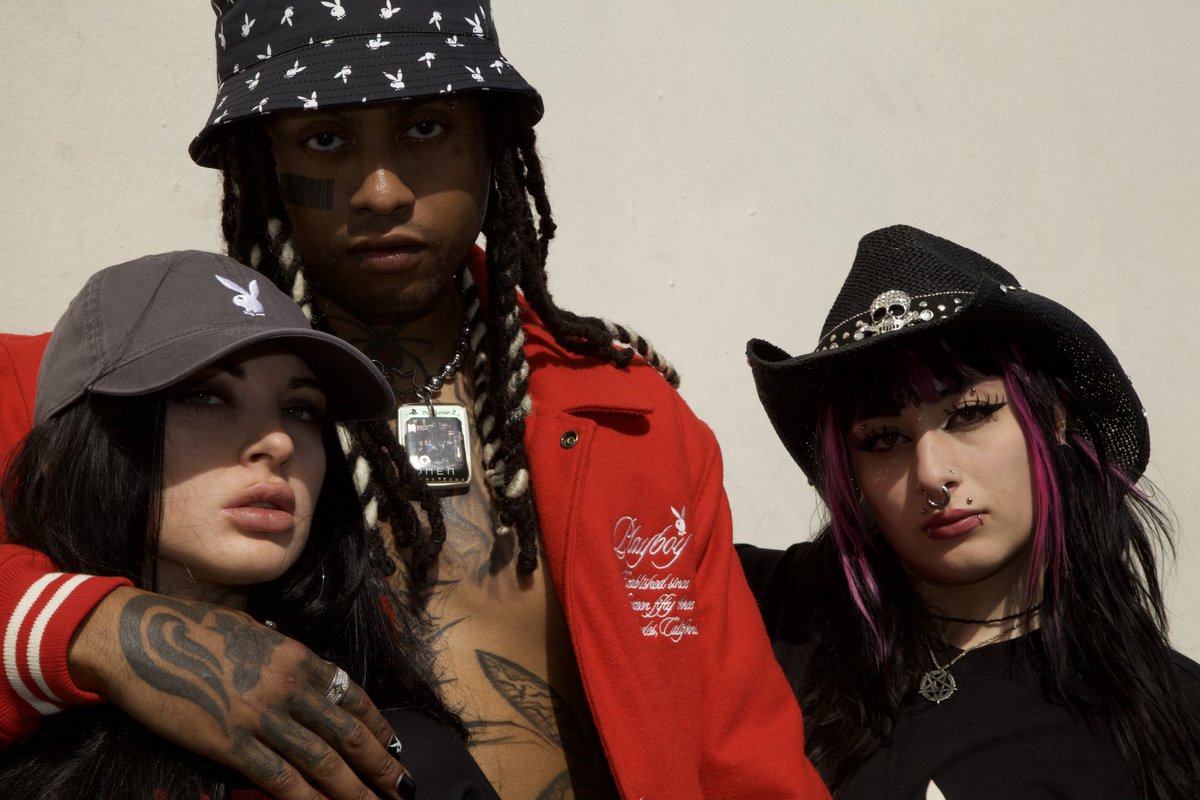 OmenXIII tweet media