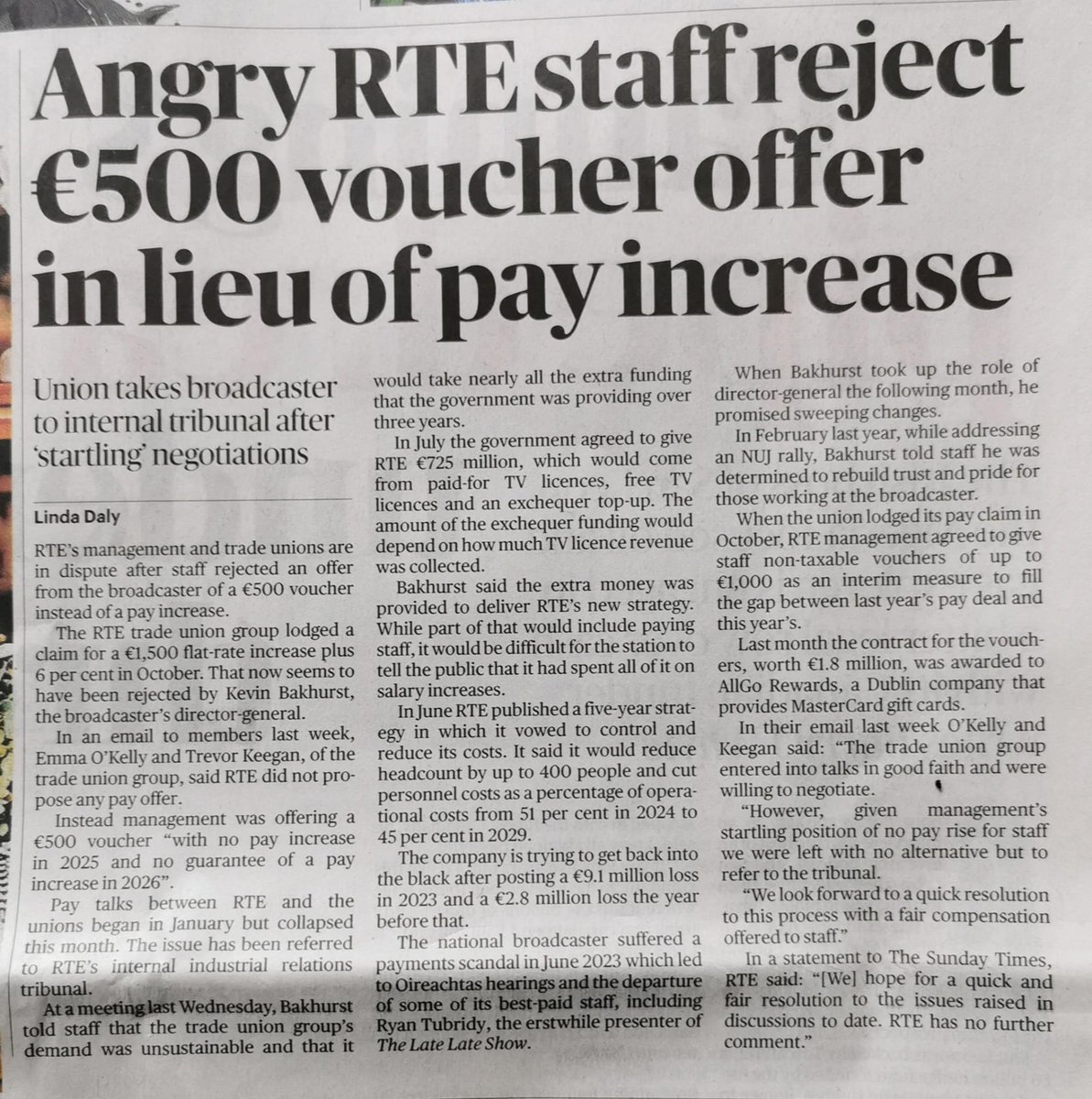 Not nearly angry enough @RTE staff. Bakhurst got a 90k pay increase from 2023 - 2025 and now he's getting another.

At the same time Bakhurst is playing the poor mouth to @RTE staff. 

Unions? what fucking unions? @RTE committed massive social welfare fraud and not a word.