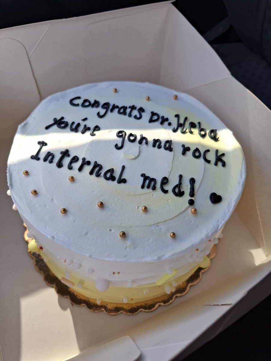 (وَلَقَدْ مَنَنَّا عَلَيْكَ مَرَّةً أُخْرَىٰ )
الحمدلله من قبل ومن بعد 
تم قبولي في برنامج الإقامة في اختصاص الباطنية العامة 🤍