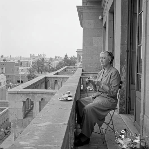 Agatha Christie enjoying tea on the balcony of the British School of Archaeology in Iraq, Baghdad, 1950s 🇮🇶