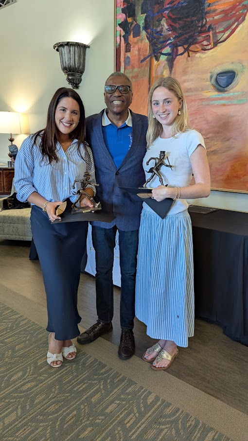 On April 29th, the department hosted its annual "COM PROM" .Lambda Pi Eta Communication Honors Society inductions, and Senior honors graduates were recognized. Food, fellowship and fun were enjoyed by all. S/O the hosts: Sophia Barca and Cate Hardin for all of their hard work. 🎩