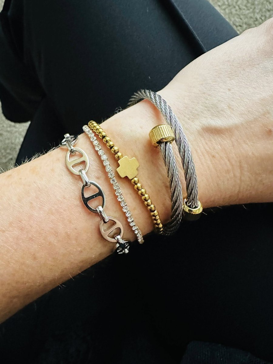 PeacocksPrettys's tweet photo. Looking for that just-right bracelet combo that balances edge, elegance, and meaning?
https://t.co/s4VZzyXOsu
#jewelry #style #bracelet https://t.co/XktXX7wUN8