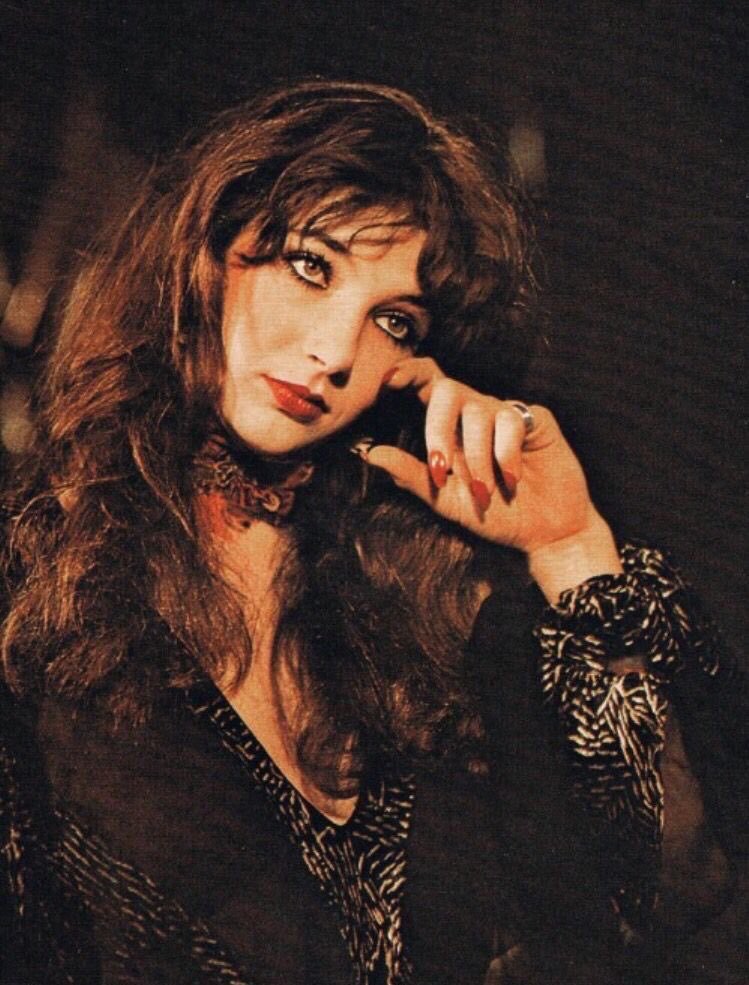 TheCinesthetic's tweet photo. kate bush during a performance of “wuthering heights” (1978) https://t.co/osMNTWNQz8