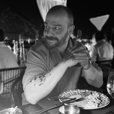 34_uslu's tweet photo. #YeniProfilResmi https://t.co/75B7jWXtZS