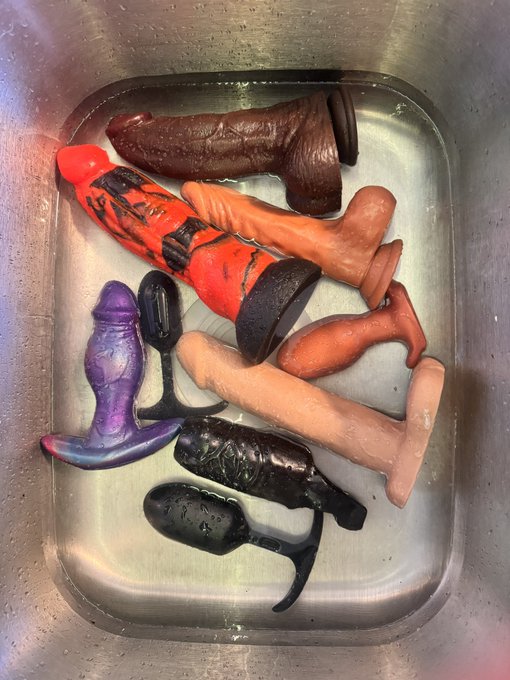 Watch WildCuddler 🔜 Folsom's leaked NSFW photo on TwXstars