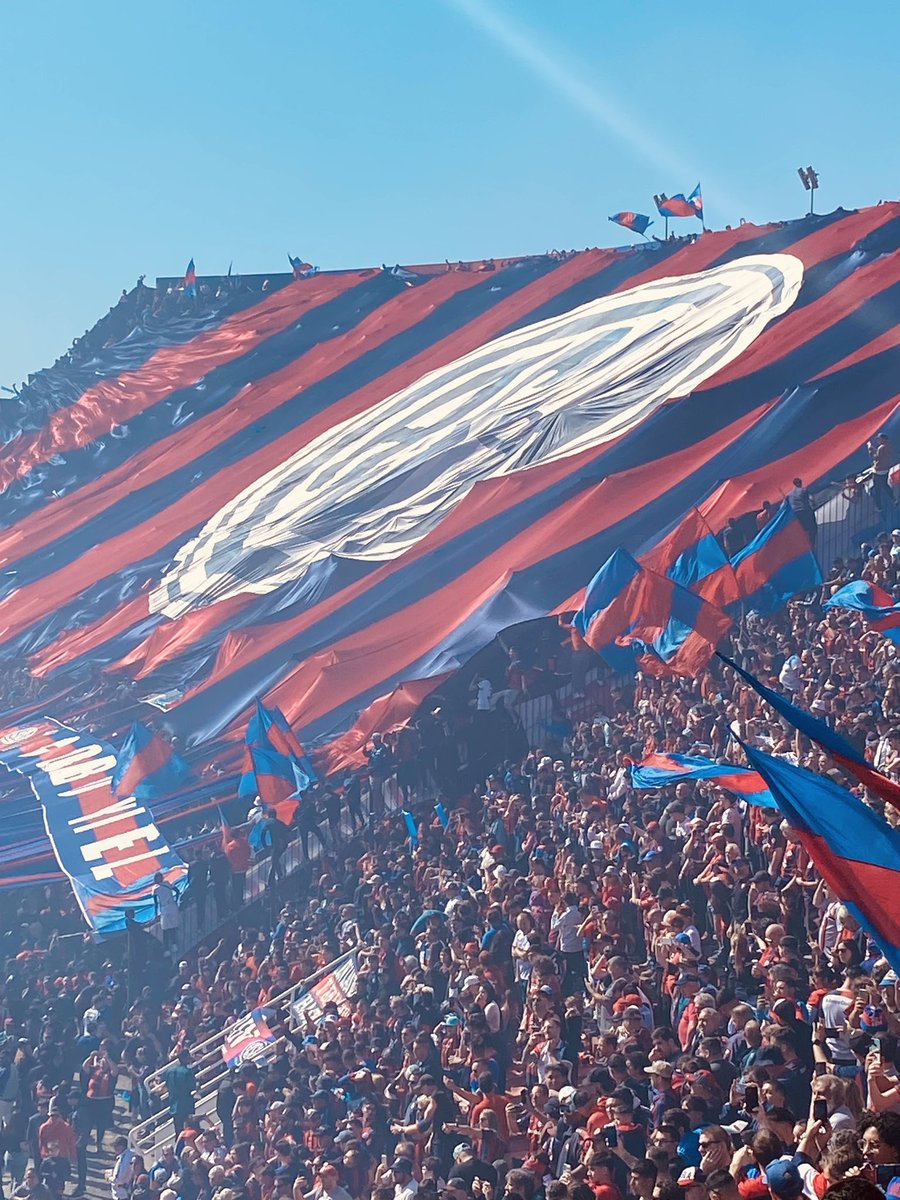 LLEGA EL DOMINGO A LA TARDE VOY A LA CANCHA A VER AL CICLÓN, EN CANCHA NUEVA YO TE QUIERO…💙❤️