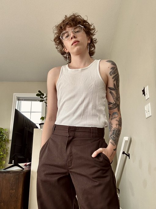 Watch Prince Margo 🪐's leaked NSFW photo on TwXstars