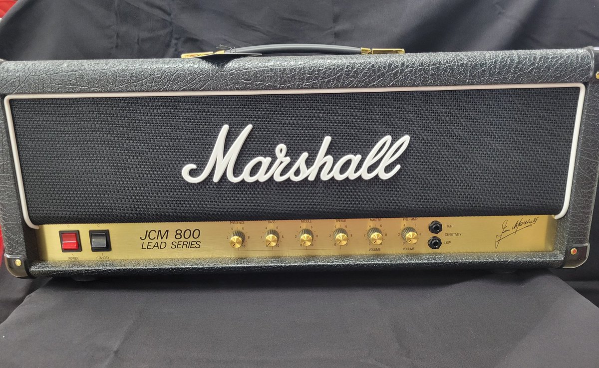 SIR_USA's tweet photo. It doesn’t get more classic than @marshallamps. This JCM800 is one of the newest additions in our New York office.
#sir #studioinstrumentrentals #backline #audio #marshall #marshallamps #livemusic #livemusicnyc https://t.co/8oLjbReWMy