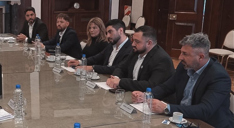 sutpapeajes's tweet photo. Hoy @Trabajopba homologó el Convenio Colectivo de Trabajo que firmamos con @AU_BA_SA. Un paso clave para mejorar las condiciones laborales. 

Desde SUTPA seguimos trabajando para que este logro alcance a todas las empresas que conforman nuestra actividad. 

#ElCaminoContinúa https://t.co/KF1pAMrETr