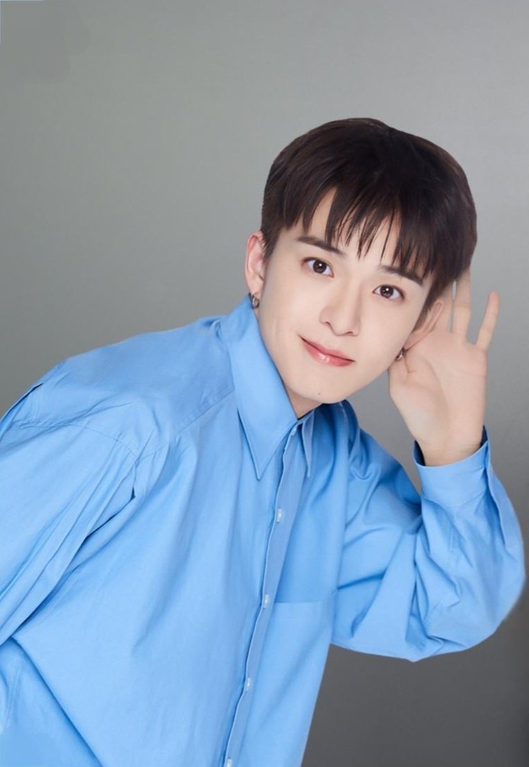 hikun127's tweet photo. 트레저 Special Moment 포토이즘 아사히 🩵 https://t.co/XZVZUGkuld