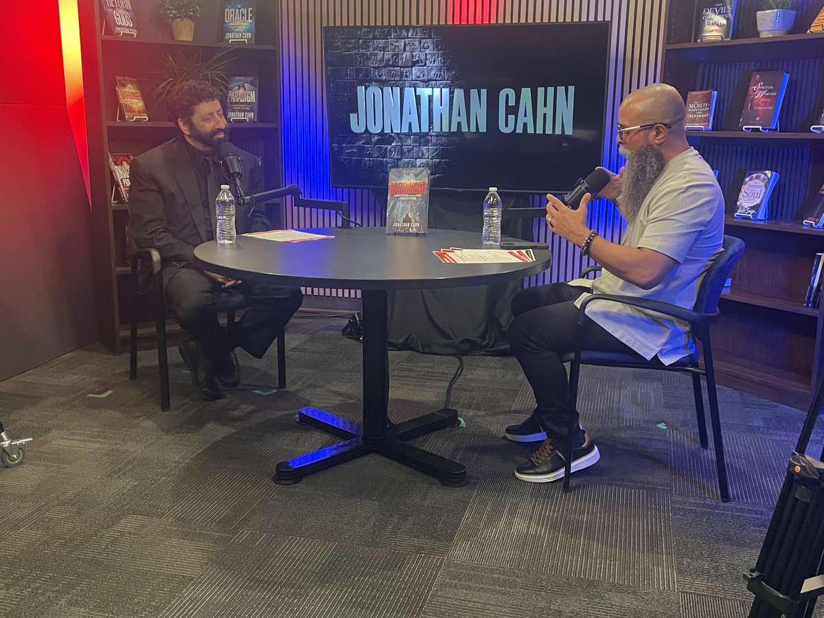 charismahouse's tweet image. A sneak peek at some interviews from Media Day here at Charisma. Unscripted. Unfiltered. Spirit-filled. These candid moments capture the heart of what God is doing through voices in media. Stay tuned for more!

#CharismaMedia #CandidInChrist #HolySpiritAtWork #FaithInAction