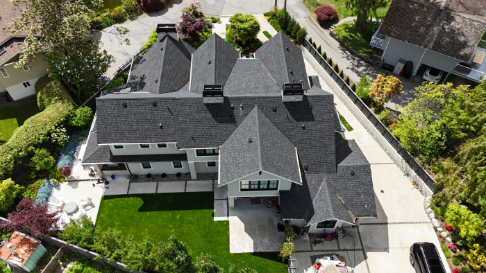 GoodVansRoofing's tweet photo. 7 Smart Ways to Protect from Leaks Around Roof Components like Vents and Chimneys 
Read here: https://t.co/7VZ7b1cGPE 
#theroofcompany #roofersonroof #roofcomponents #GoodVansRoofing https://t.co/K4rgw1N02z