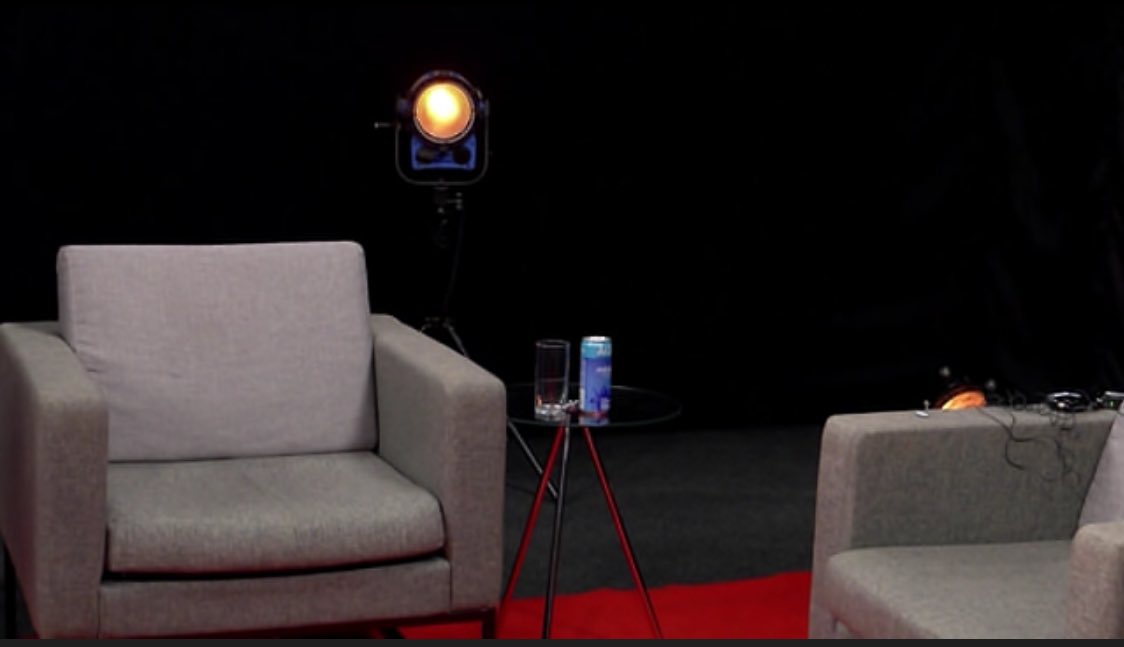 A Globo aproveita as fitas do jornalismo pra gravar as cenas de Vale Tudo por cima?