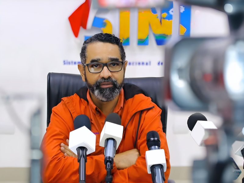 Tecnología 🇩🇴📡

El director ejecutivo de la <a href="/DefensaCivilRD/">Defensa Civil RD 🇩🇴</a> 🦺, <a href="/JuanSalasRD/">Juan Salas</a>, asegura que el nuevo radar Doppler fortalece la capacidad de la República Dominicana para predecir fenómenos meteorológicos. Un avance crucial para la prevención.

Visita nuestro canal de YouTube: 🤳