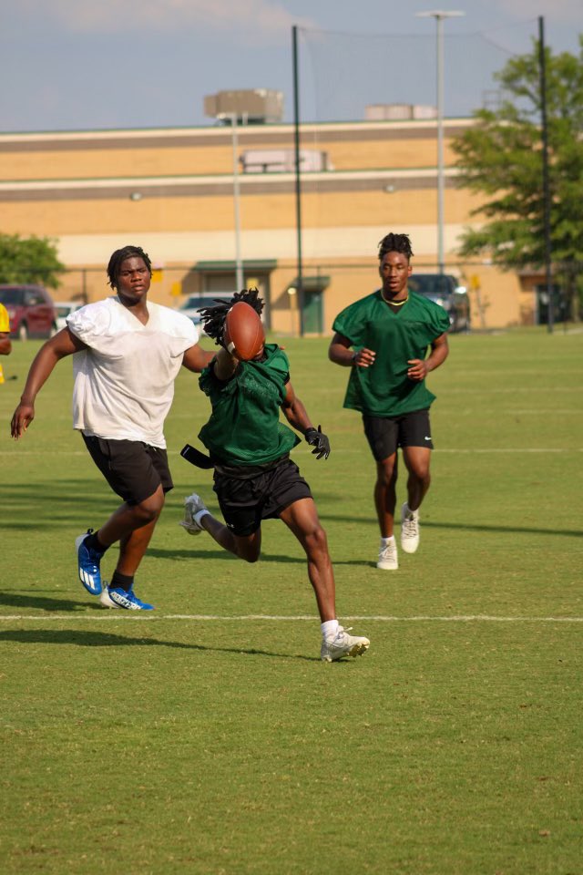 Final preps before our Spring Game tomorrow💪🏾
We invite everyone out tomorrow night at 7:30pm at Harry Parone Stadium‼️
#ATC #ForgingForward #ATM