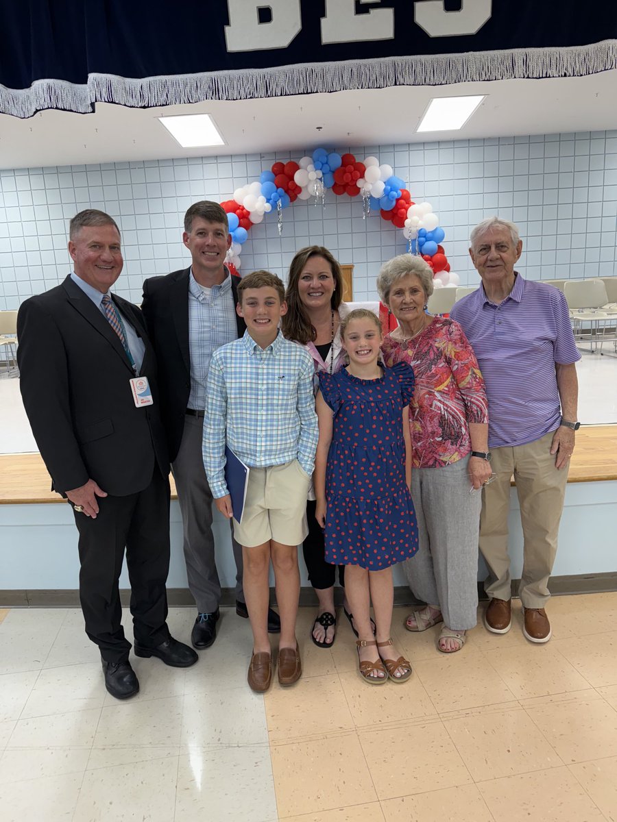 Waller Martin, Jr. Ed.D (@eeecenterprise) on Twitter photo Honored to serve as Grand Marshall of 6th Grade Final Walkthrough today at Brookwood! Thankful for a wonderful close to a career that I have truly enjoyed! Forever grateful to all students, staff, and parents. <a href="/NAESP/">National Assoc. of Elementary School Principals</a> <a href="/clasleaders/">CLAS</a> <a href="/EnterpriseHighS/">Enterprise High Sports</a> Honored to serve as Grand Marshall of 6th Grade Final Walkthrough today at Brookwood! Thankful for a wonderful close to a career that I have truly enjoyed! Forever grateful to all students, staff, and parents. <a href="/NAESP/">National Assoc. of Elementary School Principals</a> <a href="/clasleaders/">CLAS</a> <a href="/EnterpriseHighS/">Enterprise High Sports</a>
