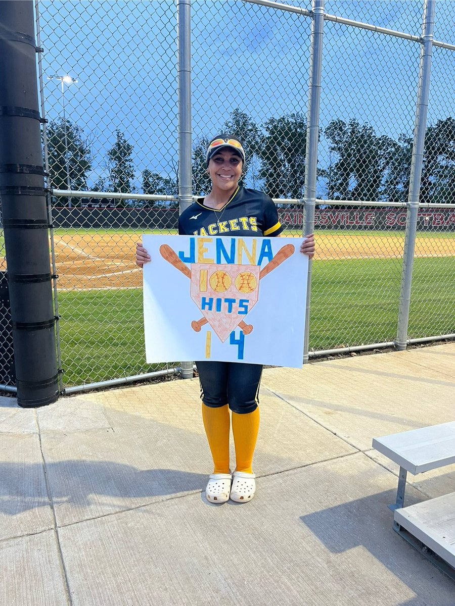jennawilson2026's tweet photo. Hit my 100th high school career hit tonight!! ALL GLORY TO GOD!! 💯 @OsbournParkSB @MusserChristi @CoachStevess @AshleyErcolano @VGWillemssen @SuzyWillemssen @kevinbednoski https://t.co/6ZWcAX5hDC