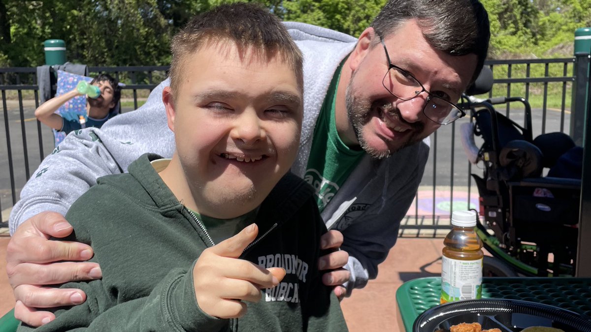 DeepwoodLake's tweet photo. Fun was had by all at #BroadmoorSchoolβs annual LEEP picnic at the #AllInclusive Clark Family #Adaptive Activity and Learning Center! Learn about #ChildrenServices at https://t.co/CAsNLEvgIA. #EmpowerEngageEnrich https://t.co/ybAdMIeUr3