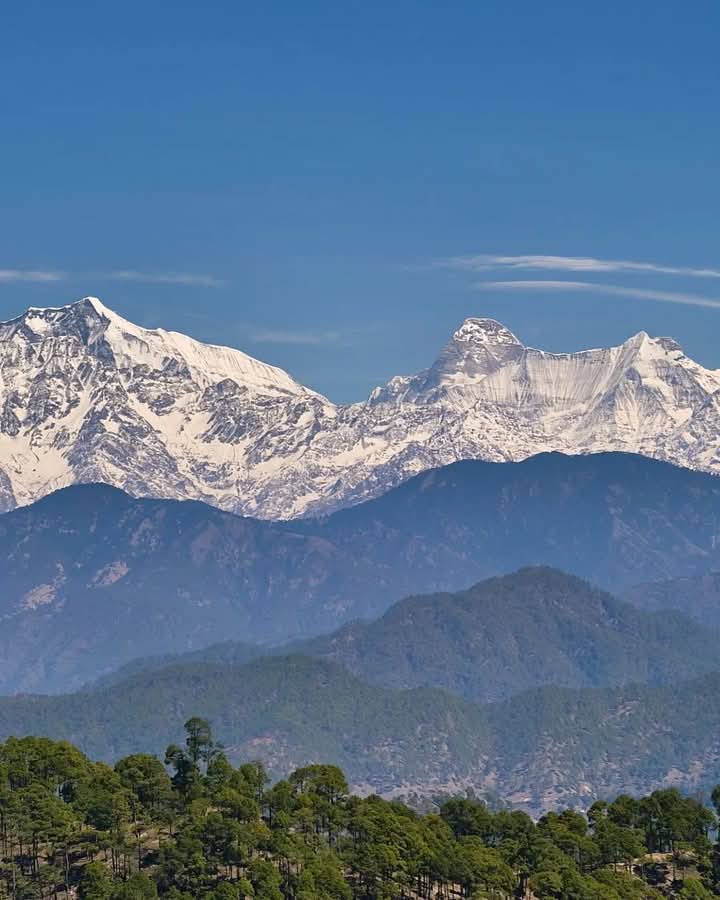 Nanda Devi is the second-highest mountain in India, standing at 7817 meters (25646 feet), and the highest peak located entirely within the country.  It is situated in the Chamoli district of Uttarakhand, nestled between the Rishiganga valley to the west and the Goriganga valley.
