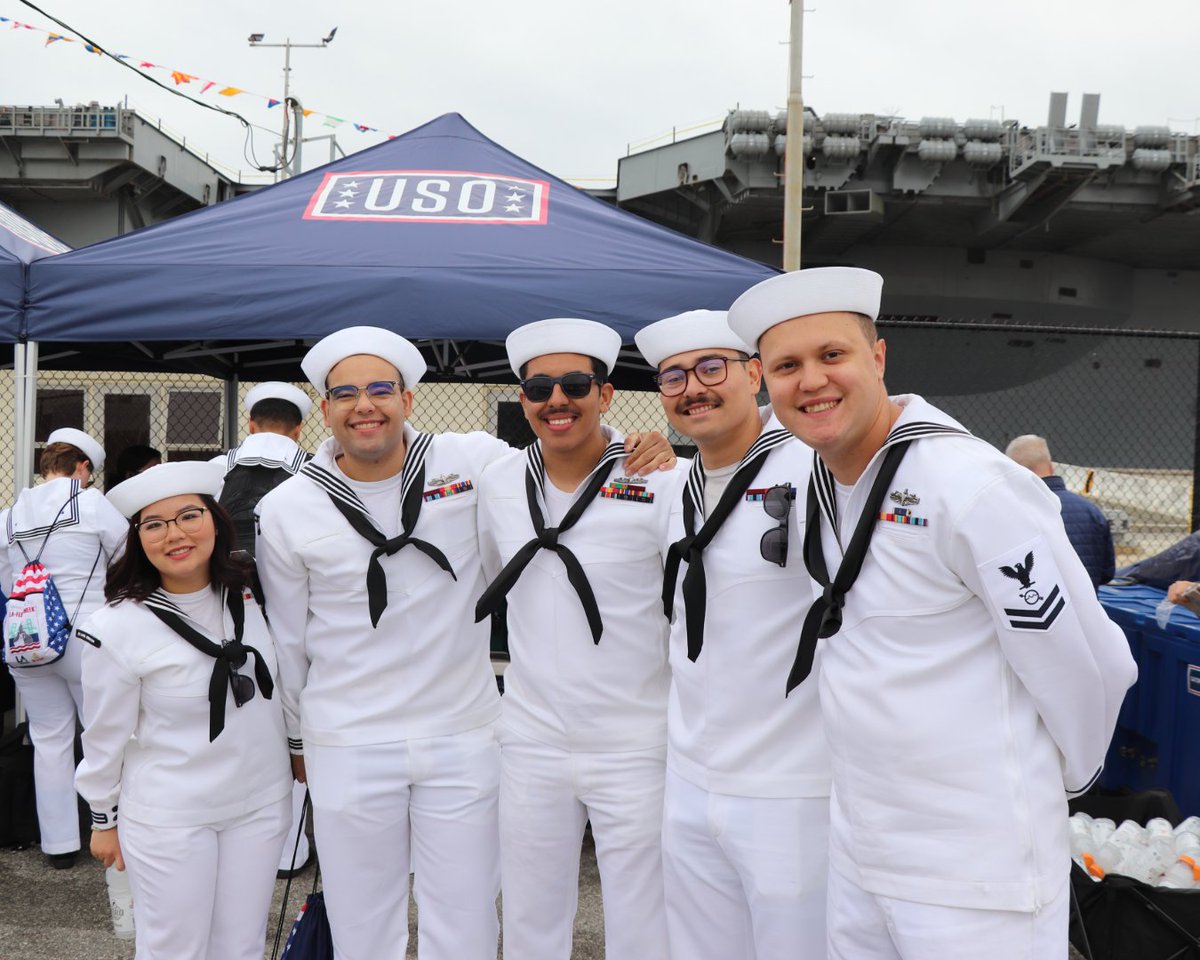 BobHopeUSO's tweet image. LA Fleet Week 2025 is here! The USO is proud to welcome 1,000 guests each day to our pop-up Military Lounges, offering delicious meals, live entertainment and iconic LA excursions. Come be part of the celebration! #theUSO #LAFleetWeek2025 #FleetWeek2025
