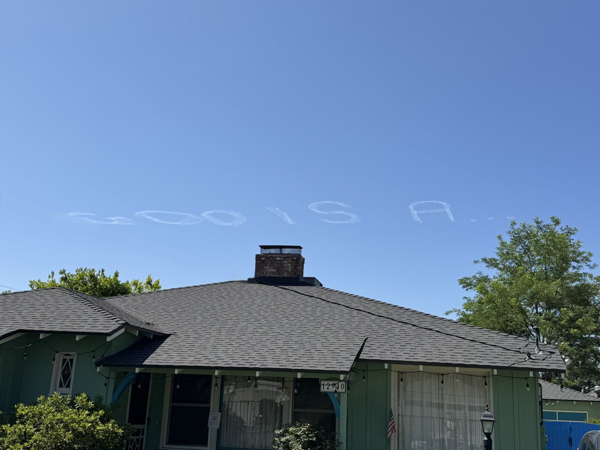 Someone had fun in the Los Angeles airspace today. Dunno what the message is though.