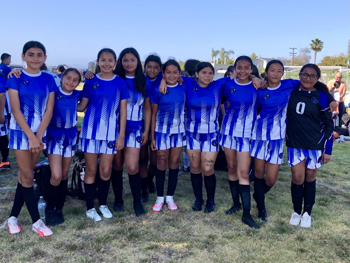 oneontaSBUSD's tweet photo. Congrats to the girls soccer team in advancing to the champion🚢 game- Way 2 go! 👏🏻 A big shout out 2 the boys team for a hard-fought season filled w/ 💙& hustle. We r proud of u all! #GoOrcas
#sbusdDreamBuilding @SBUSD_NEWS @Supt_SBUSD https://t.co/qHOX6XVJtk