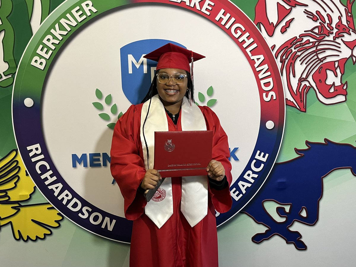 Memorial Park Academy (@mpa_risd) on Twitter photo Congratulations Zari! She is our latest <a href="/LakeHighlandsHS/">Lake Highlands High School</a> graduate. <a href="/kerrijones03/">Kerri Jones</a> <a href="/CarmenSteward9/">Carmen Morris</a> <a href="/ShariceLashay_/">Sharice Nash</a> <a href="/DebraGilliland/">🌵Debra Gilliland 🌵🏴☠️</a> <a href="/SharondaTims/">Sharonda Tims</a> Congratulations Zari! She is our latest <a href="/LakeHighlandsHS/">Lake Highlands High School</a> graduate. <a href="/kerrijones03/">Kerri Jones</a> <a href="/CarmenSteward9/">Carmen Morris</a> <a href="/ShariceLashay_/">Sharice Nash</a> <a href="/DebraGilliland/">🌵Debra Gilliland 🌵🏴☠️</a> <a href="/SharondaTims/">Sharonda Tims</a>