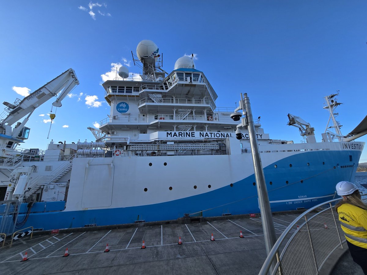 eniels13's tweet image. Special Aggie thank you to Paul from @BOM_Tas for being such an instrumental part to @tamu_atmo SEA-Met's visit to Hobart! Chatting with IMAS, touring the ice core lab, a special tour of the RV Investigator, and a wonderful visit to the BoM office!