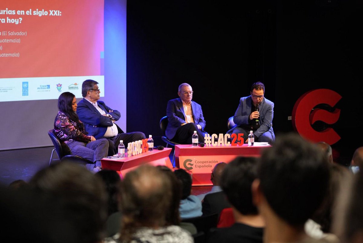 📚 ¡Inició #CentroaméricaCuenta 2025!

La #UE reafirma su compromiso con la cultura como puente entre regiones 🌍

📍Desde Ciudad de Guatemala, escritores, artistas, líderes y aliados estratégicos se reúnen para imaginar, debatir y construir futuros posibles a través del arte, la