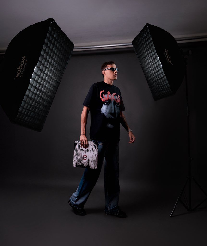apaixonado demais por essa camiseta da <a href="/poltbr/">POLT</a> 🧡🤧