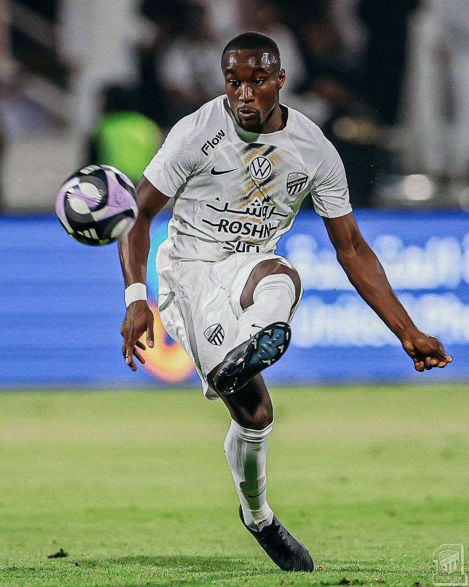 Moussa Diaby tweet media