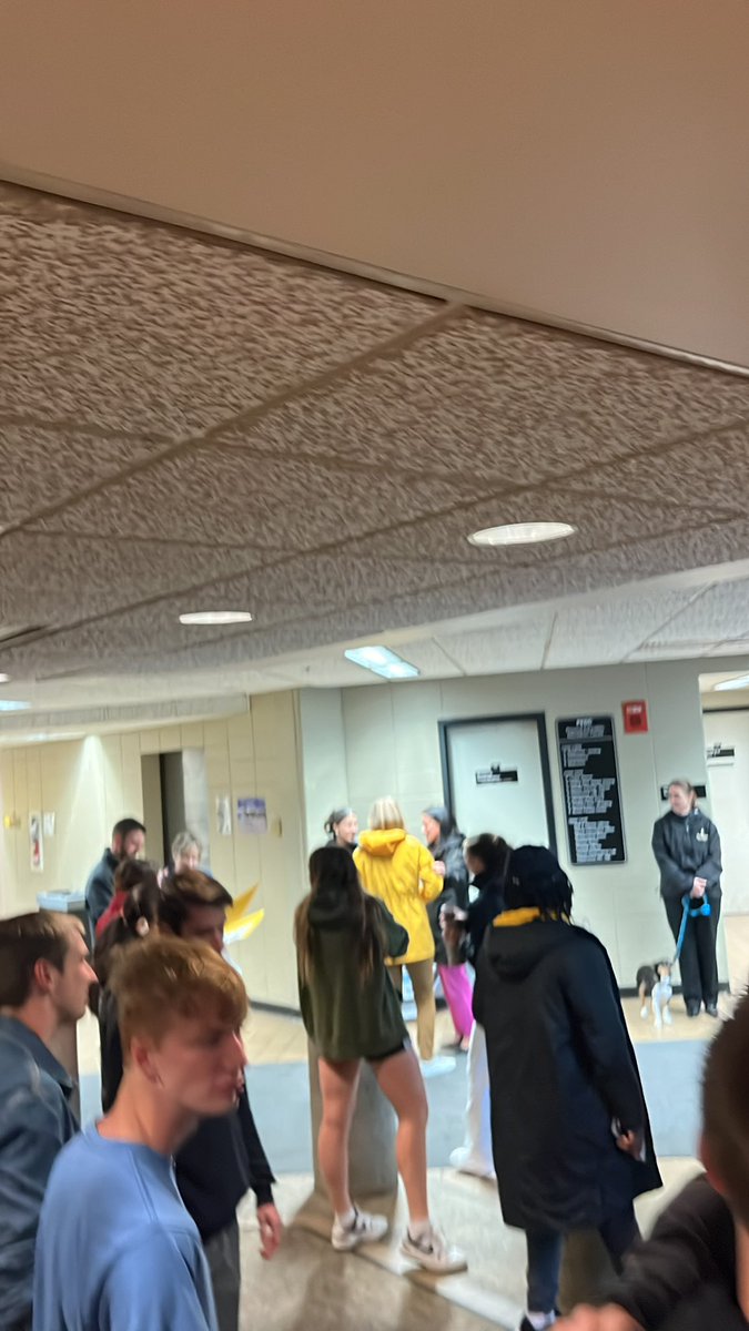 Clap out for Track qualifiers <a href="/MU_SpartanFB/">Manchester Football</a> #greyteam #spartanchallenge