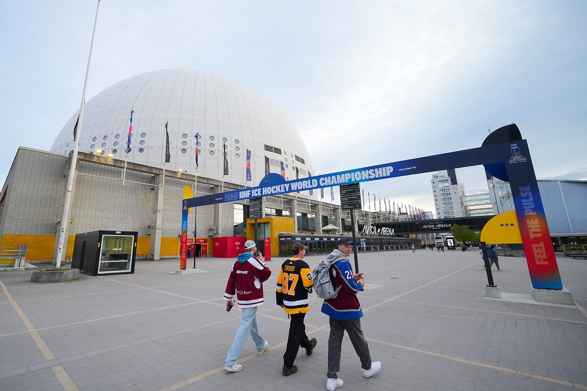 Puolivälieräparit selvillä – Suomi kohtaa USA:n Tukholmassa torstaina klo 17.20:
leijonat.fi/index.php/maaj…

#Leijonat #AMJfi #MMkisat #MensWorlds

Kuva <a href="/IIHFHockey/">IIHF</a>