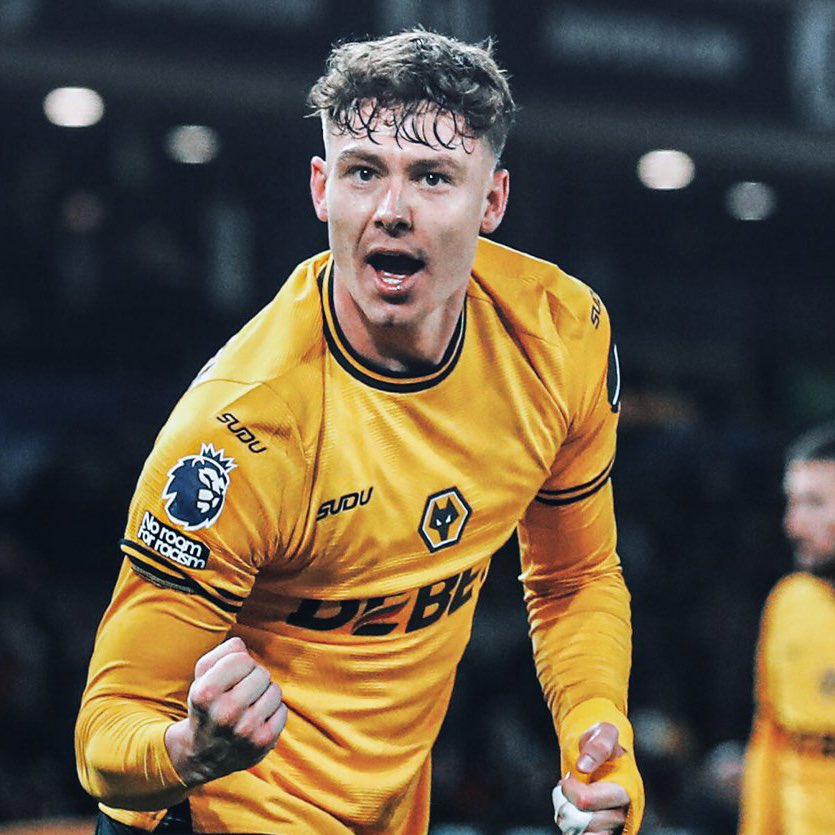 Jorgen Strand Larsen now has 14 goals in his debut Premier League season. Zero penalties. 🇳🇴 

This is more non-penalty league goals than Raul Jimenez achieved in any of his seasons in Old Gold. 👀 

#WWFC | #Wolves
