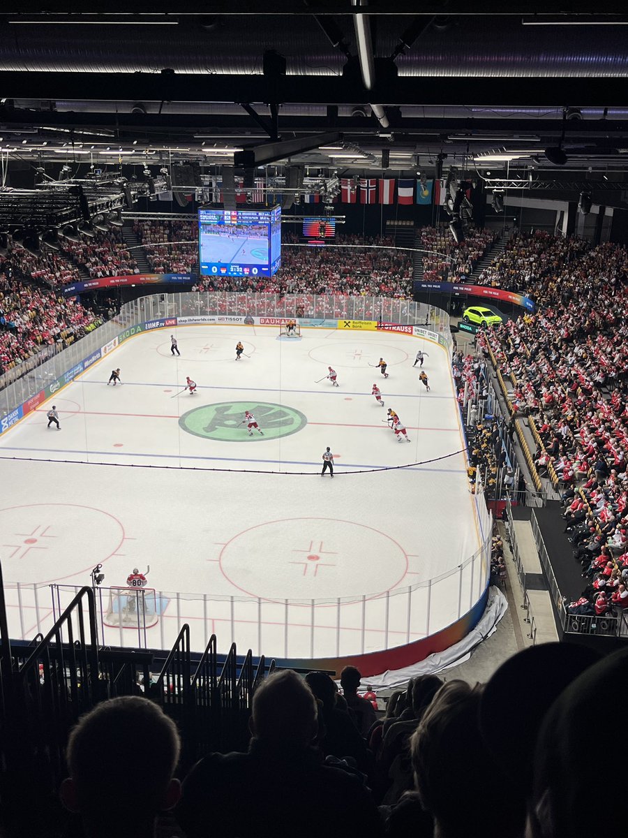madshaugaard4's tweet photo. Det endte jo med at blive en fremragende torsdag aften i Boxen🇩🇰 https://t.co/H68MsCCSes