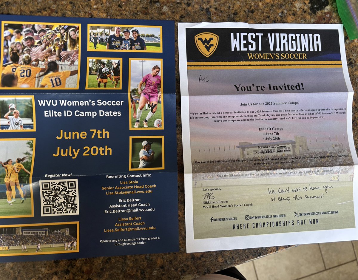 AvaBergman26's tweet photo. Thanks to @WVUIzzoBrown and @LisaStoiaWVU for the mail! Looking forward to the summer id camps 👀
@wvuwomenssoccer https://t.co/U8r2qqXGkK