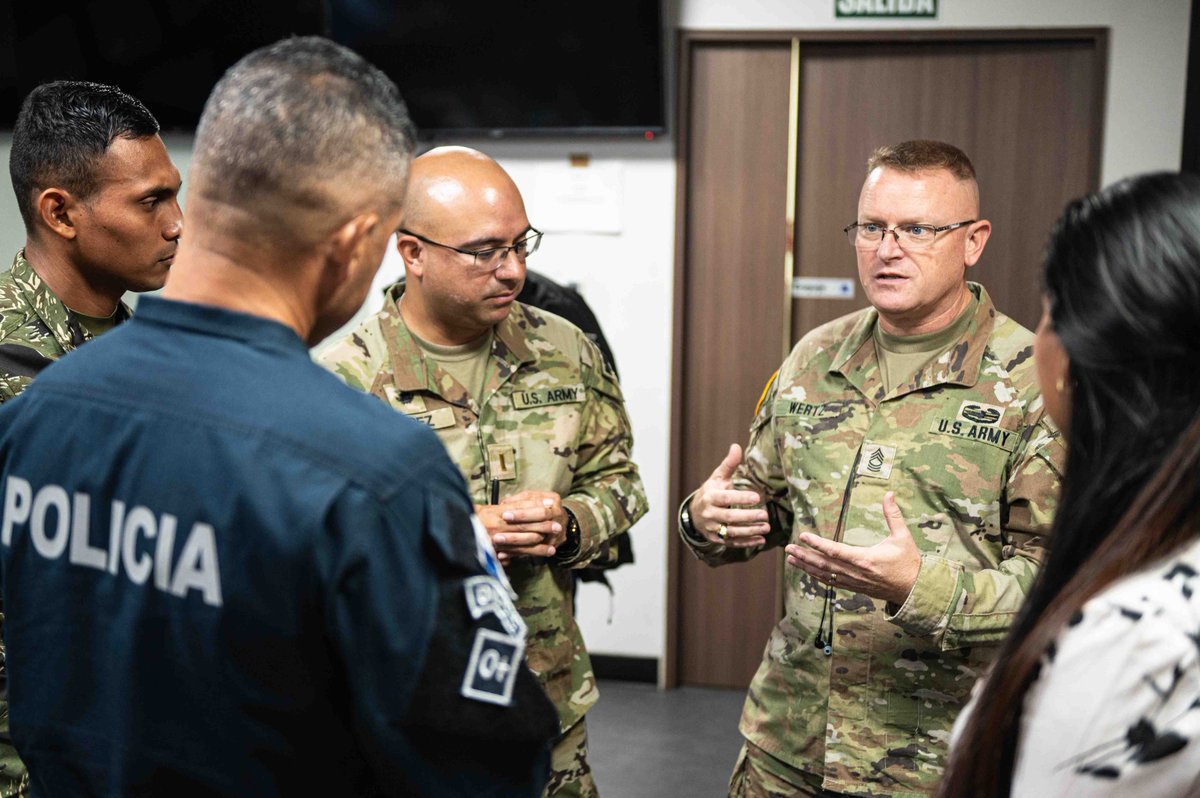 USNationalGuard's tweet image. .@Missouri_NG members exchanged disaster response best practices with their Panamanian partners during a three-day expert exchange through the State Partnership Program. 🔗nationalguard.mil/News/State-Par… #SPP