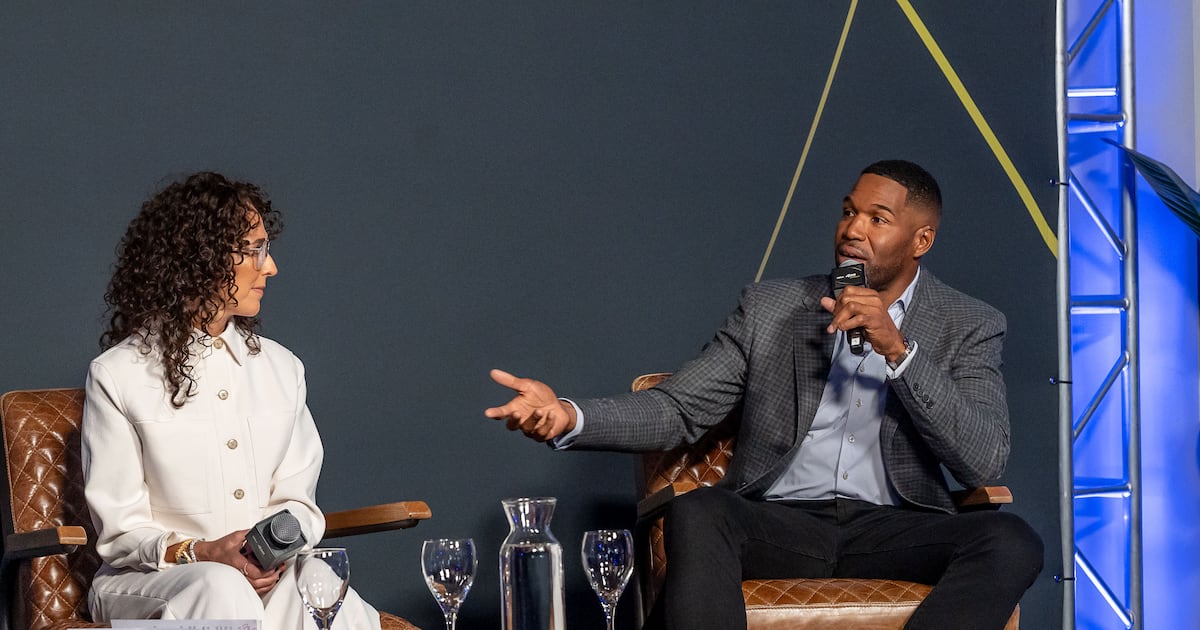 SBJ's tweet photo. Michael Strahan confirmed on stage at #4se today that he's interested in being a limited partner of the Giants.

"I’d be there in whatever capacity you needed me to be," he said, remarking that he has no desire to "run [the Giants'] draft."

The details 🔻
https://t.co/wd43HW88zw https://t.co/I5jbkZ8nh2