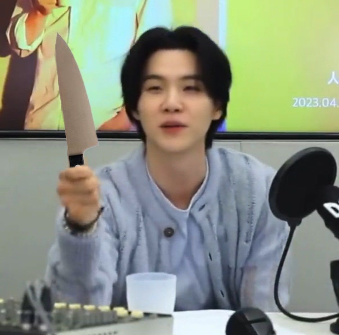 thvchapters's tweet photo. run bts episode idea: lock bangtan in a room and force them to choose between performing heartbeat or louder than bombs. no escape until a unanimous decision is made. panic ensues. https://t.co/NOmAIj4U5F
