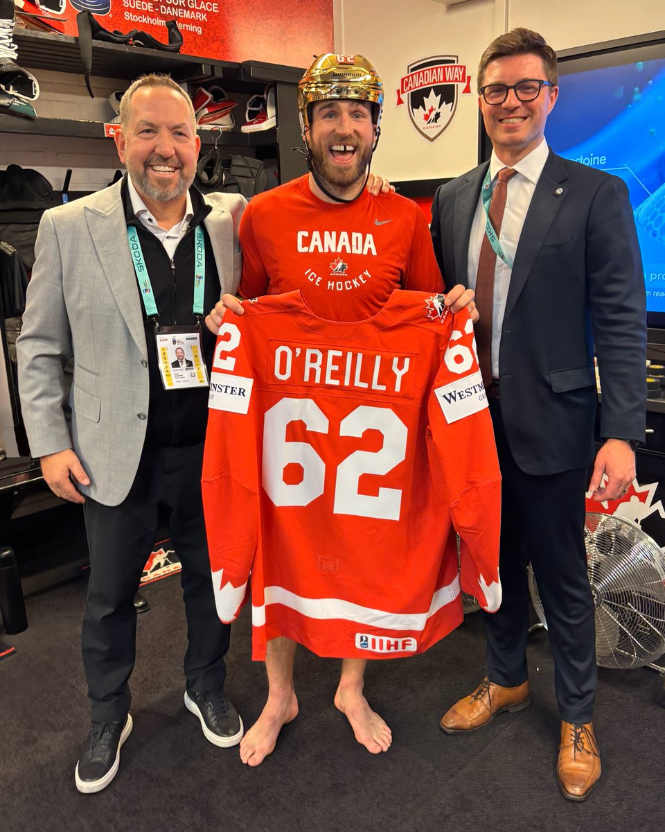 Hockey Canada tweet media