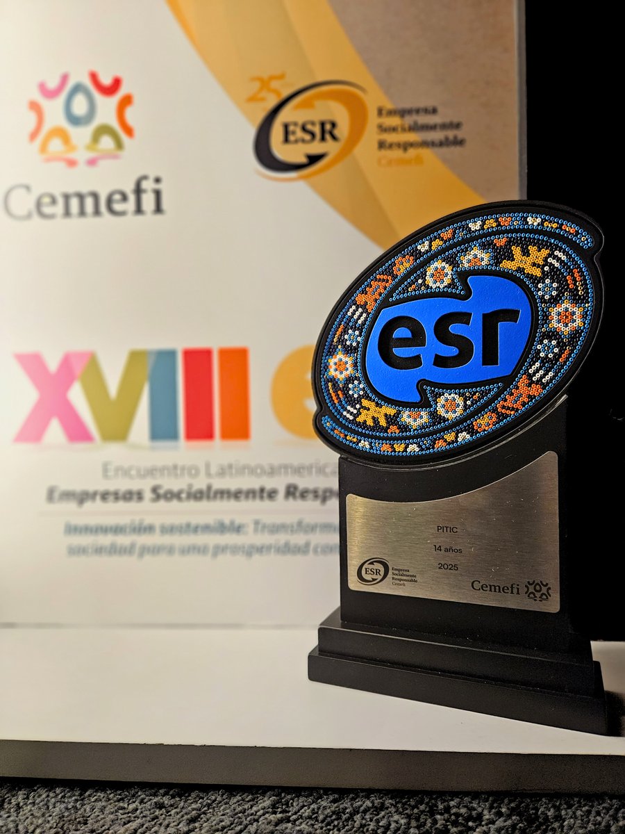 PiticTransporte's tweet photo. Hoy recibimos por 14º año consecutivo el distintivo Empresa Socialmente Responsable🏅
En Pitic, seguimos recorriendo el camino de la responsabilidad social.🚛💚
@Cemefi
#TransportesPitic #Pitic #EmpresaSocialmenteResponsable #ESR #ELESR2025 #SomosSocialmenteResponsables https://t.co/VaSHrYJg0p
