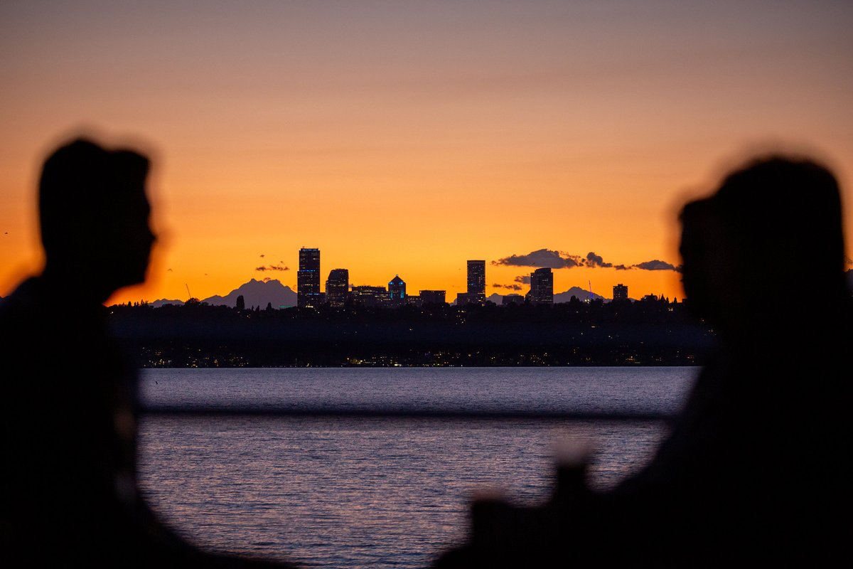 You only have 3 days left to apply for the #LakeConference on Neural Coding and Dynamics! Don't let the sun set on your opportunity on this small and lively gathering of researchers in this emerging field of neuroscience. Apply by 5/23.

Learn more: alleninstitute.org/events/lake-co…
