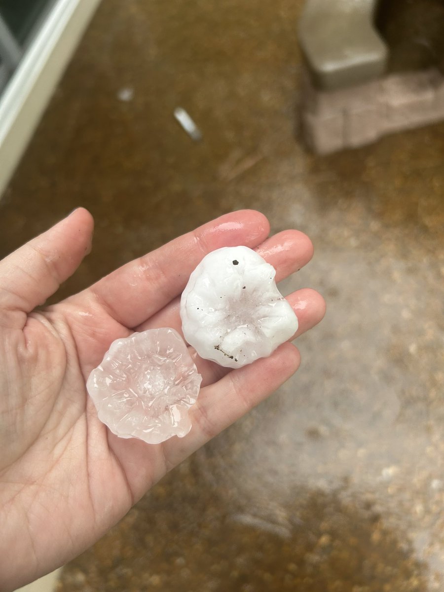 2Smees's tweet photo. @NashSevereWx #tspotter hwy 96/65 in Franklin https://t.co/kvJSLSlfTq