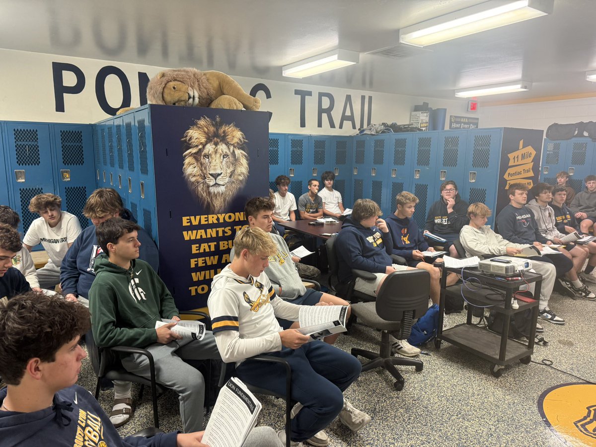 Leadership class #7!  Commitment to the 2025 Hunt!
#hunteveryday