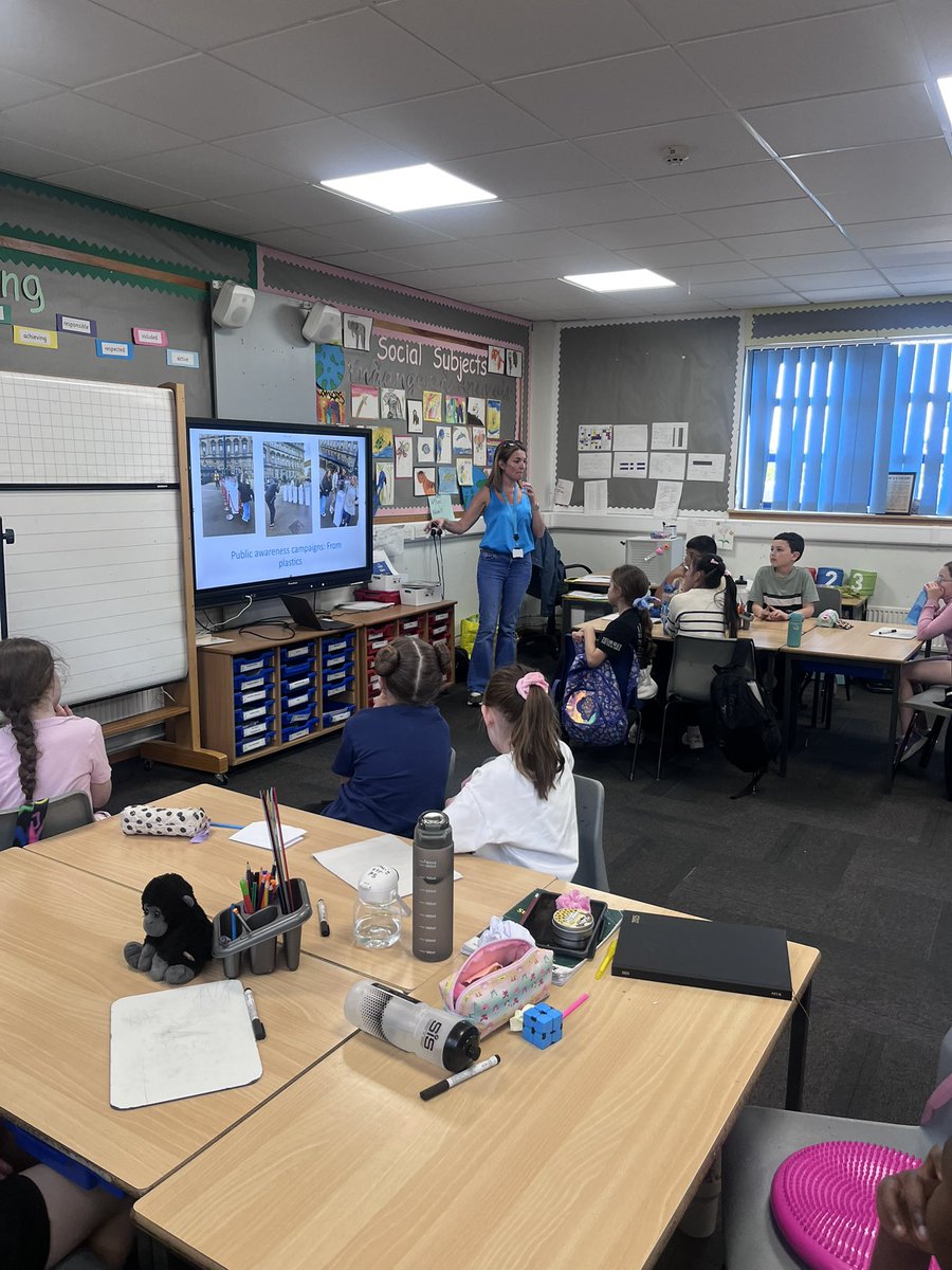 StAndrewsCumb's tweet image. Thank you to our amazing parent volunteer who visited the Primary 5 class today to tell us more about Circular Economy 🌍♻️ The class was inspired and full of great questions. #parentpartnership #impact #sustainable