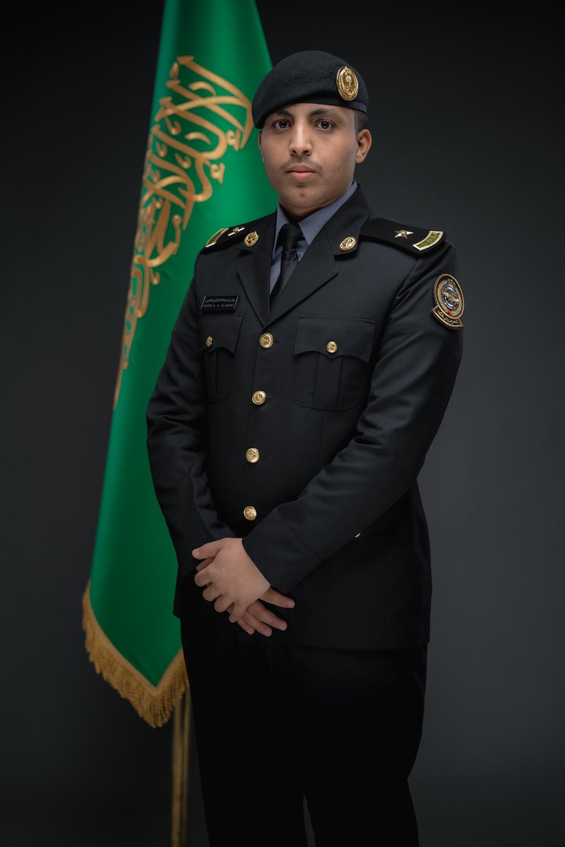 ولله الحمد تخرج الملازم ريان بن عبدالله بن سعود بن عيد  #البشري_المزيني من كلية الملك خالد العسكرية برتبة ملازم، سائلين الله له التوفيق والسداد في خدمة دينه ووطنه ومليكه .