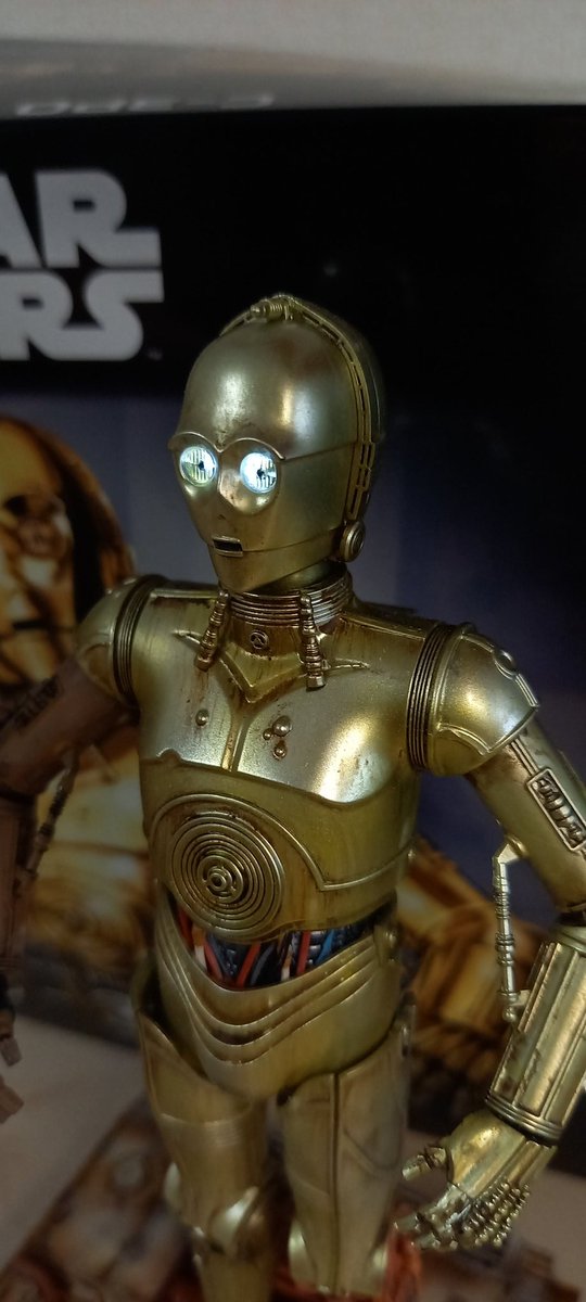 apam27's tweet photo. #バンダイ #BANDAI #スターウォーズ #StarWars #C3PO
C-3POが完成しました♪(*´ω｀)

BANDAI 1/12 C-3PO https://t.co/eo7uEHxV7O